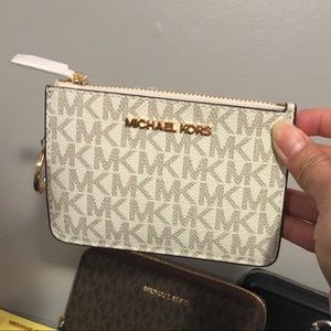 MK Jet set Travel Coinpurse